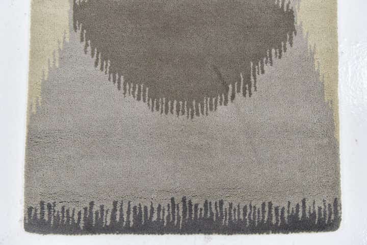 2' 7 x 7' Luna Wool Runner Rug