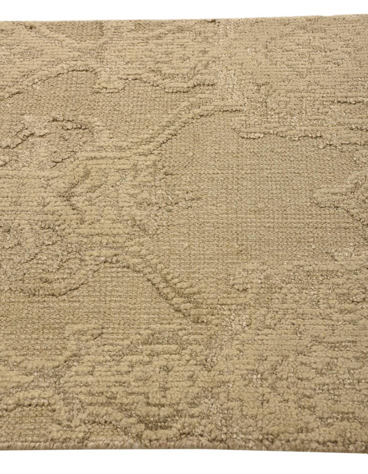 Detail image of 2' 9 x 8' 8 Hand Knotted Luna Runner Rug