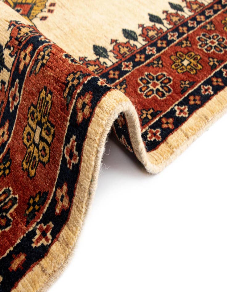 Detail image of 3' x 9' 10 Luribaft Wool Runner Rug