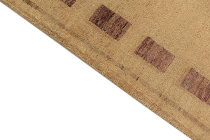 Detail image of 2' 6 x 9' 6 Hand Knotted Modern Ziegler Runner Rug