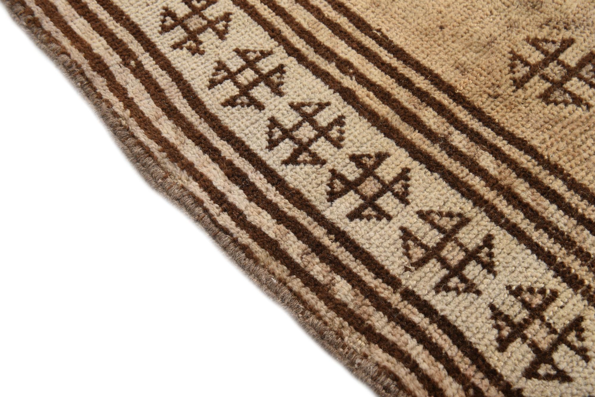 4' 8 x 9' 8 Hand Knotted Moroccan Wool Runner Rug