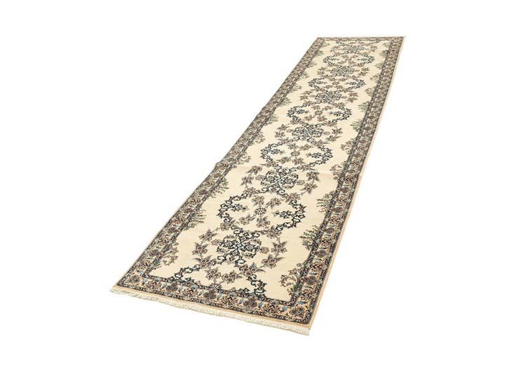 Detail image of 2' 11 x 12' Nain Runner Rug