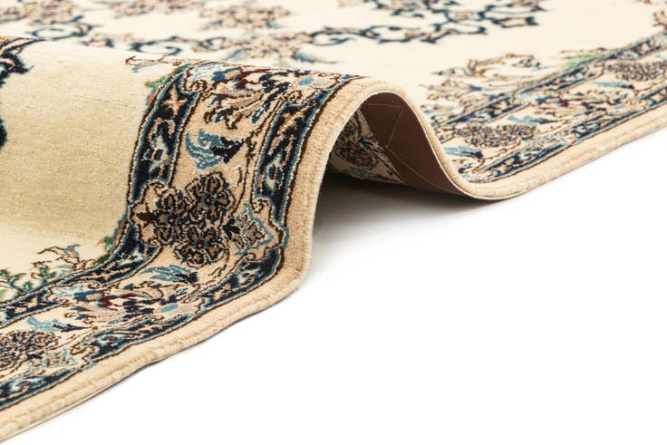 Detail image of 2' 11 x 12' Nain Runner Rug