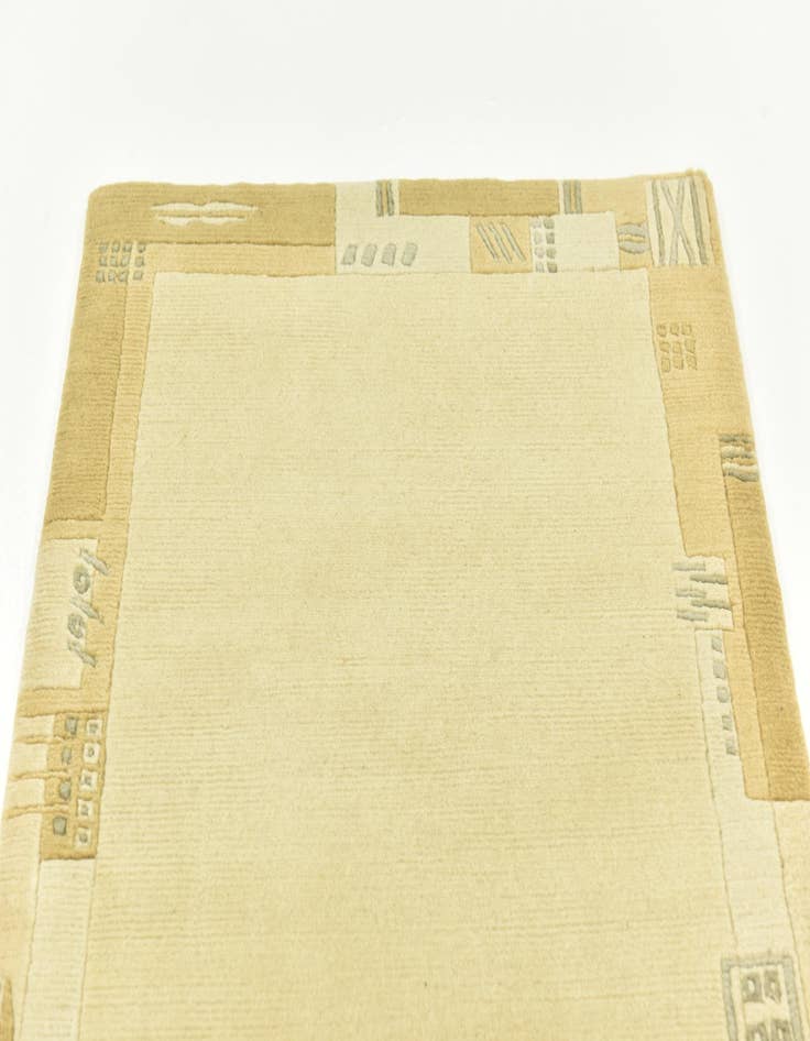 Detail image of 2' 6 x 4' 7 Hand Knotted Nepal Wool Runner Rug