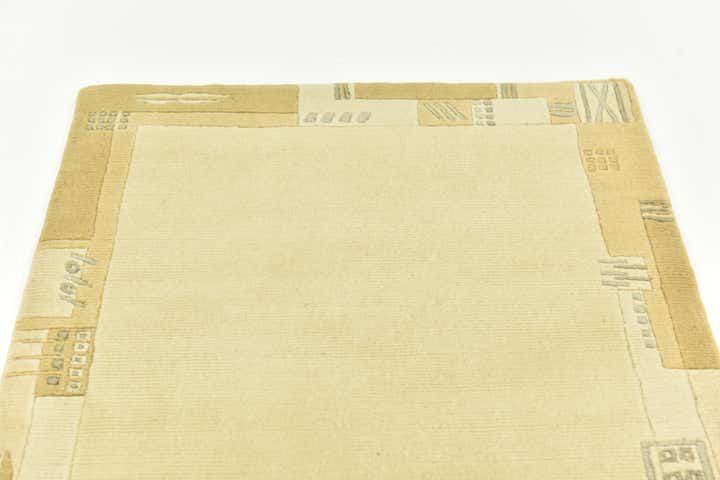 2' 6 x 4' 7 Hand Knotted Nepal Wool Runner Rug