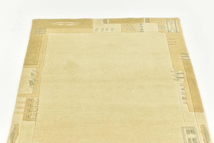 Detail image of 2' 4 x 4' 7 Hand Knotted Nepal Wool Runner Rug