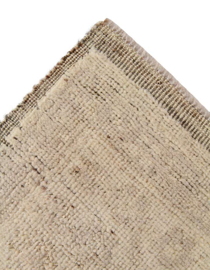 2' 8 x 10' 5 Hand Woven Oushak Wool Runner Rug