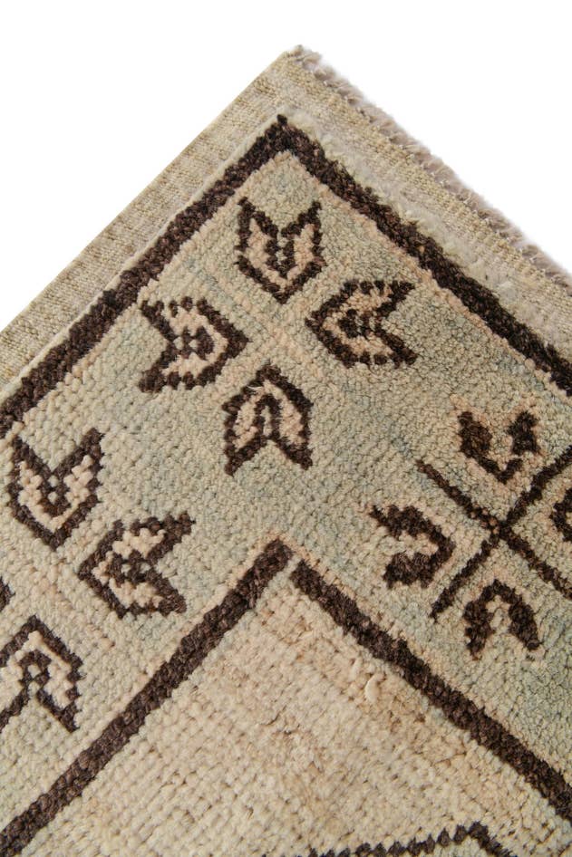 Detail image of 2' 9 x 10' 5 Hand Knotted Oushak Wool Runner Rug