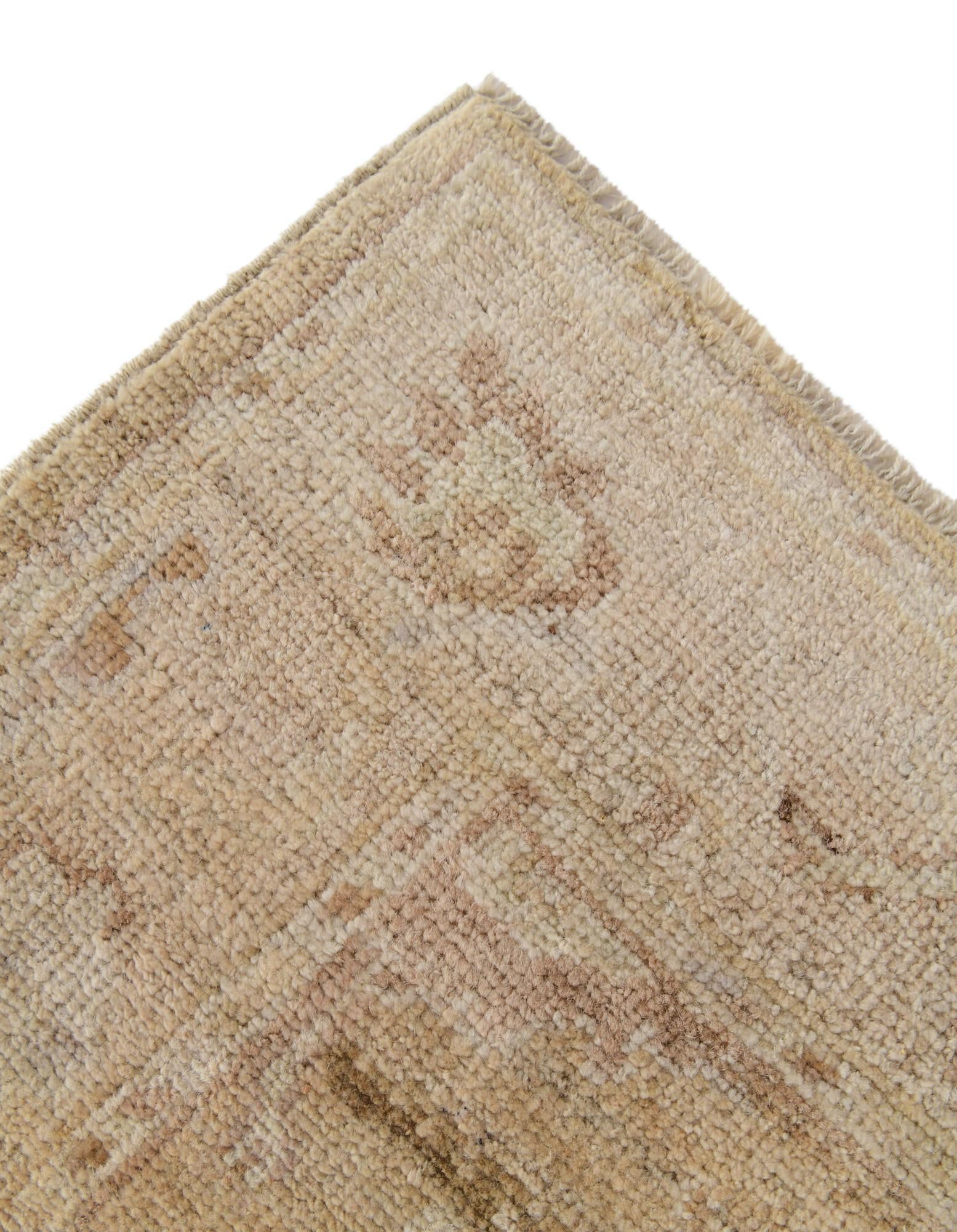 2' 11 x 9' 9 Hand Knotted Oushak Wool Runner Rug