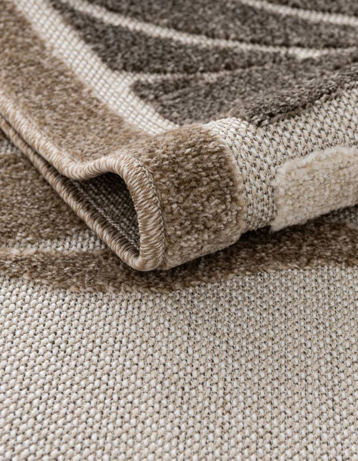 Detail image of 2' 7 x 10' Easy-Clean Botanical Indoor / Outdoor Runner Rug