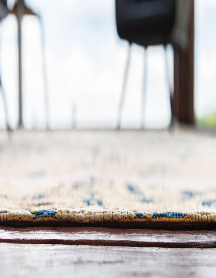 Detail image of 2' 7 x 5' 3 Easy-Clean Botanical Indoor / Outdoor Runner Rug