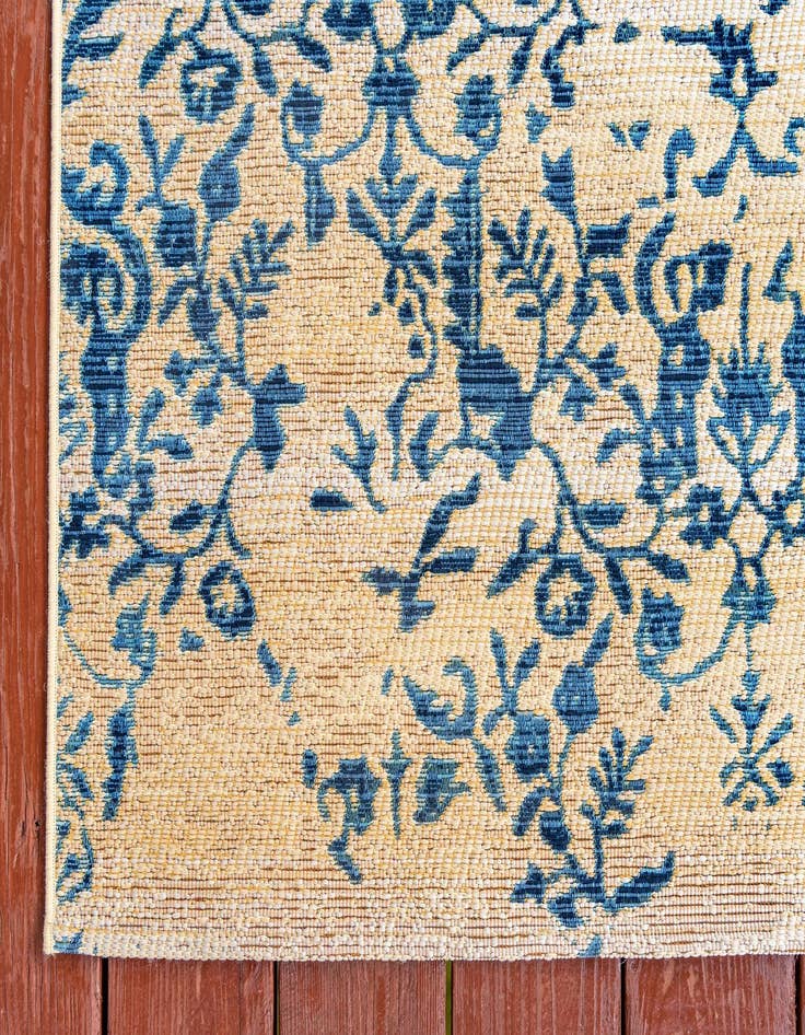 Detail image of 2' 7 x 5' 3 Easy-Clean Botanical Indoor / Outdoor Runner Rug