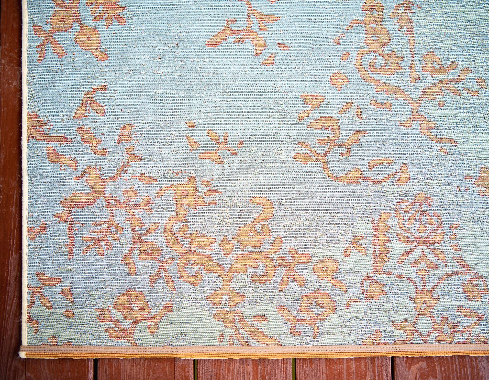 2' 7 x 5' 3 Easy-Clean Botanical Indoor / Outdoor Runner Rug