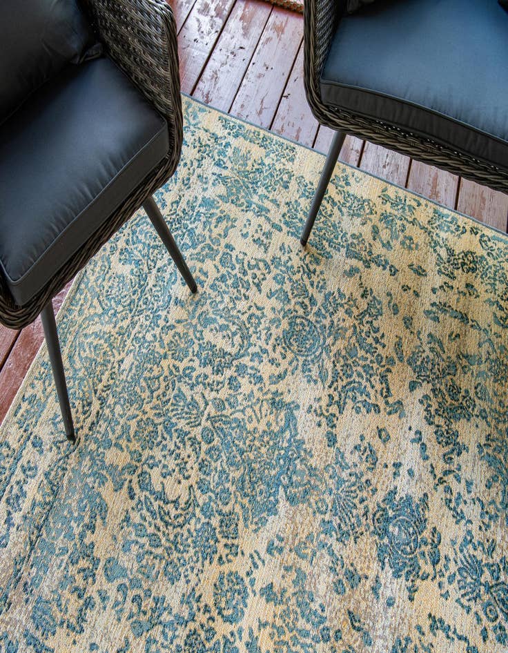 Detail image of 2' x 6'  Washable Botanical Indoor / Outdoor Runner Rug