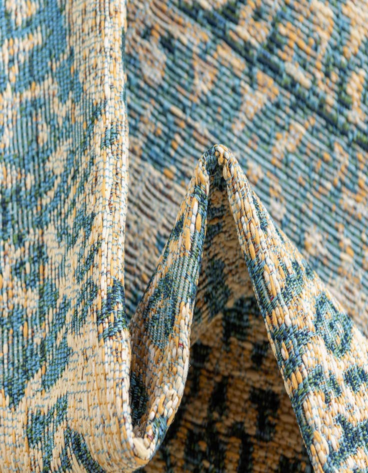 Detail image of 2' x 6'  Washable Botanical Indoor / Outdoor Runner Rug