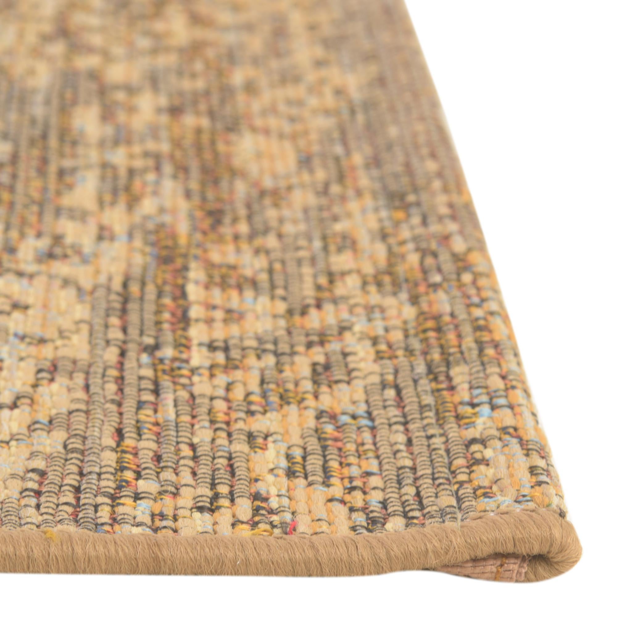 2' 7 x 5' 3 Easy-Clean Botanical Indoor / Outdoor Runner Rug