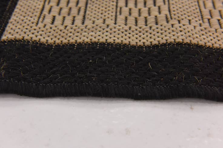 Detail image of 2' 3 x 7' Easy-Clean Modern Indoor / Outdoor Runner Rug