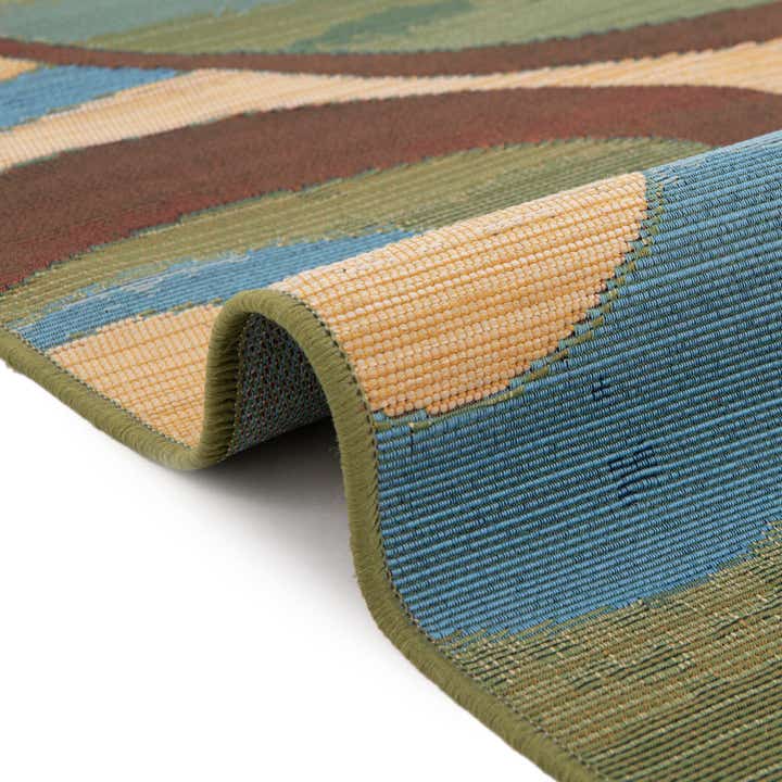 2' 7 x 5' 3 Easy-Clean Modern Indoor / Outdoor Runner Rug