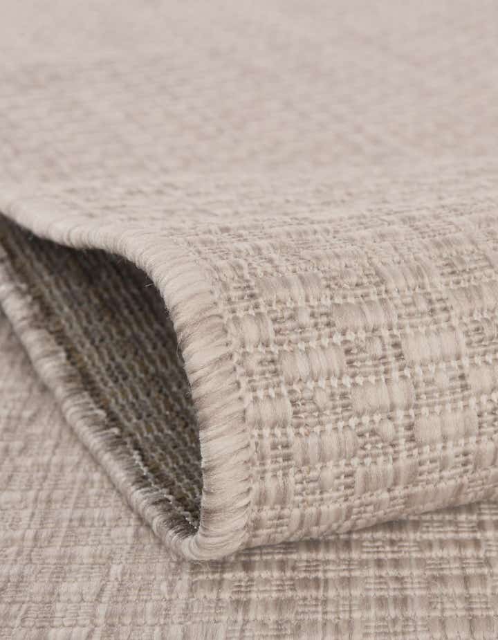 2' 7 x 10' Easy-Clean Solid Indoor / Outdoor Runner Rug
