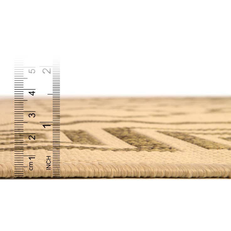 Detail image of 2' 2 x 6' Easy-Clean Trellis Indoor / Outdoor Runner Rug