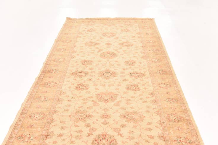 Detail image of 4' 5 x 16' Hand Knotted Peshawar Ziegler Runner Rug