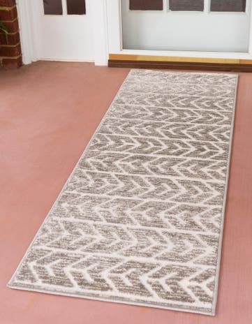 Beige Easy-Clean Sabrina Soto Aston Indoor / Outdoor Runner Rug