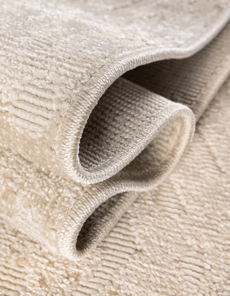 Detail image of 2' x 8'  Washable Sabrina Soto Ella Indoor / Outdoor Runner Rug