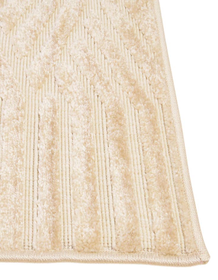 Detail image of 2' x 6'  Washable Sabrina Soto Hudson Indoor / Outdoor Runner Rug