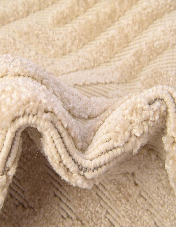 Detail image of 2' x 6'  Washable Sabrina Soto Hudson Indoor / Outdoor Runner Rug