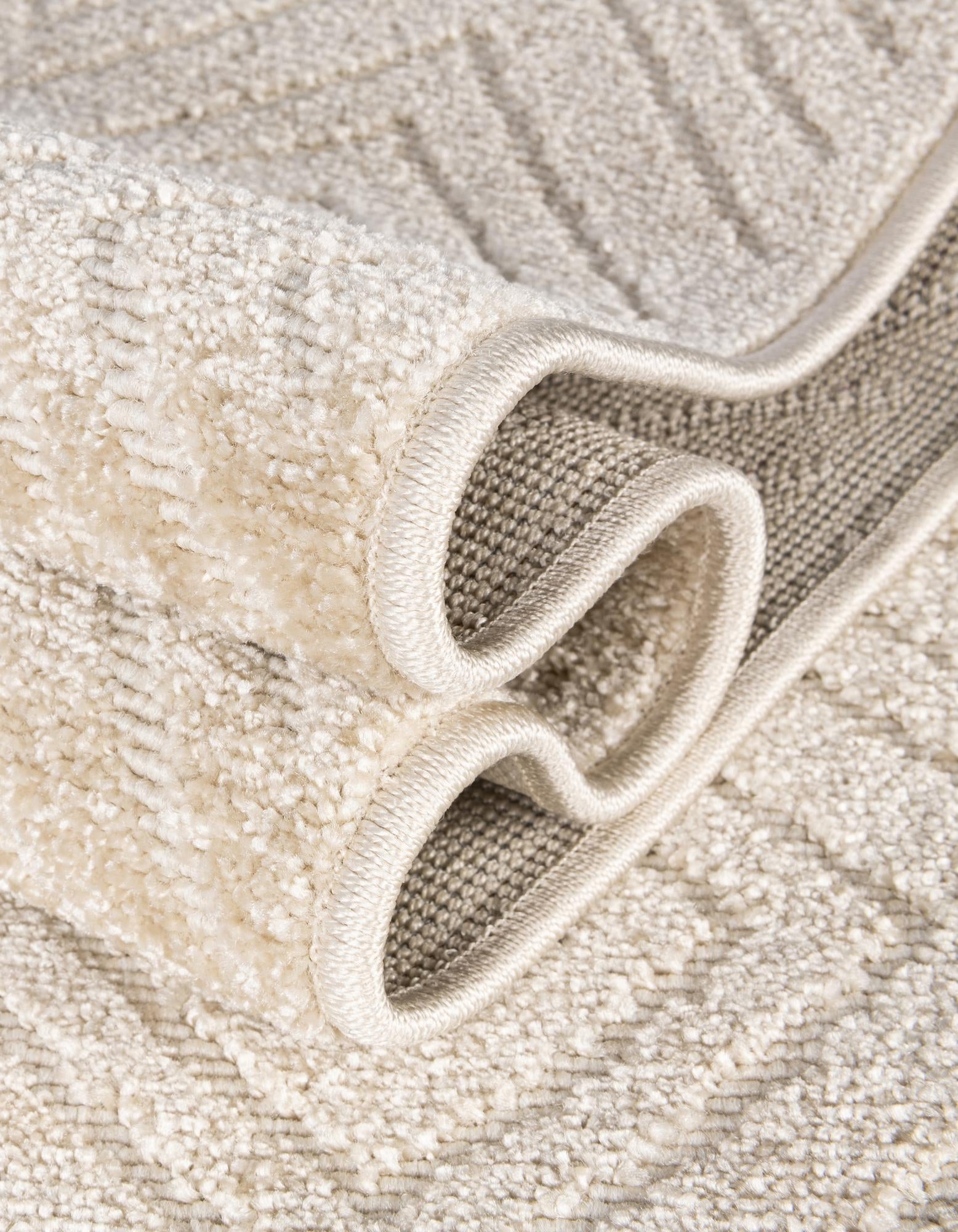 2' 7 x 12' Easy-Clean Sabrina Soto Indoor / Outdoor Runner Rug