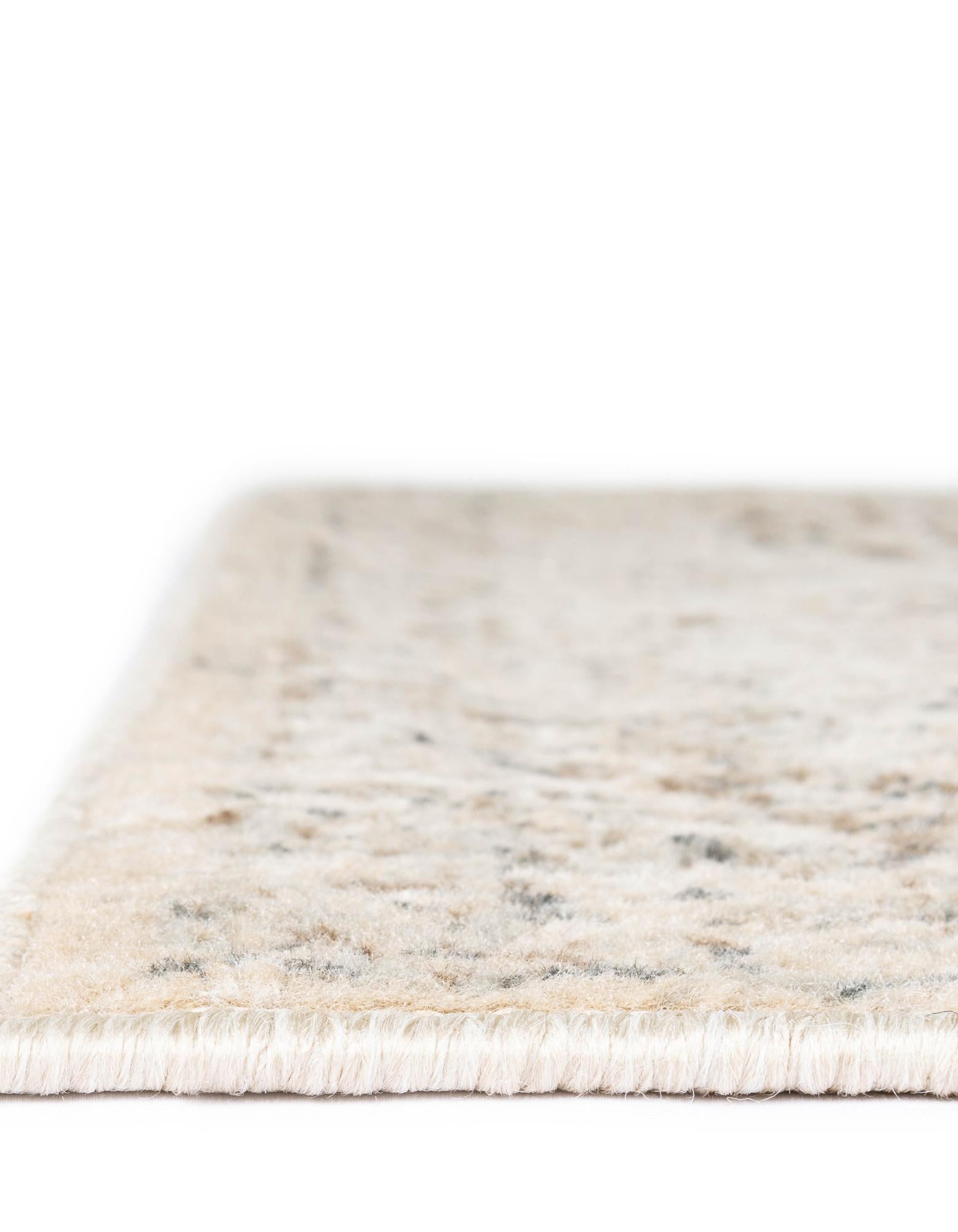 2' 7 x 10' Sahara Runner Rug