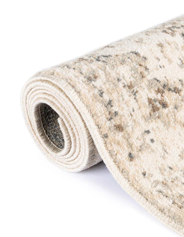 Detail image of 2' 7 x 10' Sahara Runner Rug