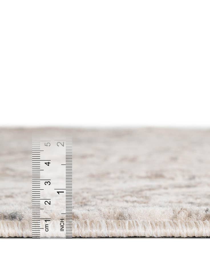 Detail image of 2' 7 x 10' Sahara Runner Rug