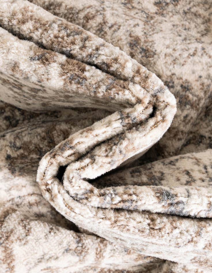 Detail image of 2' 7 x 10' Sahara Runner Rug