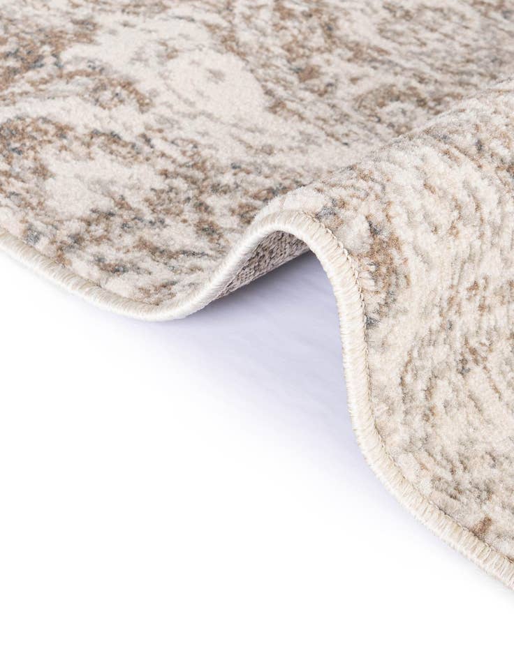 Detail image of 2' 7 x 10' Sahara Runner Rug