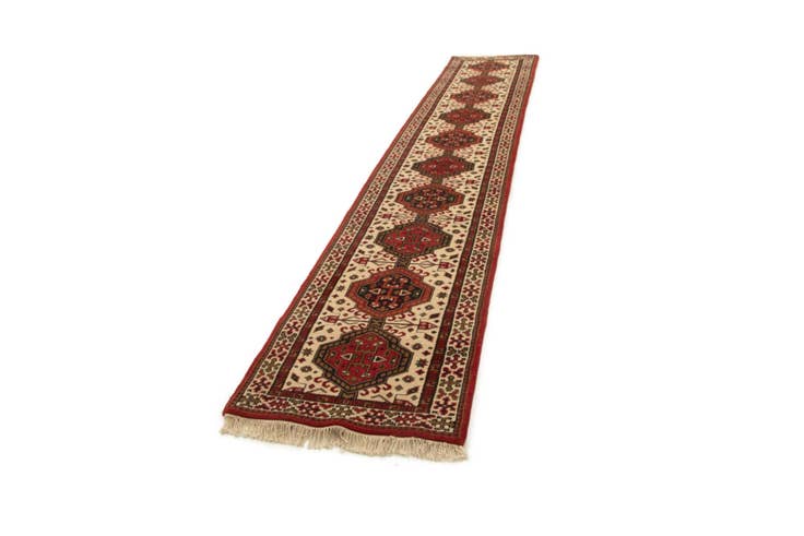 Detail image of 2' 7 x 14' 6 Sarab Runner Rug