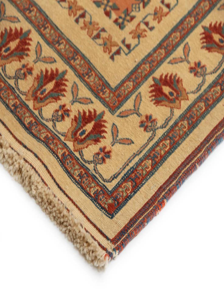 Detail image of 2' 7 x 7' 10 Sumak Kilim Wool Runner Rug
