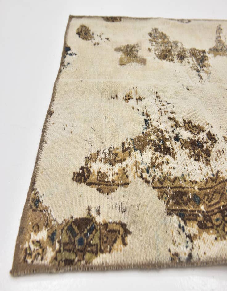 Detail image of 3' 2 x 8' 10  Hand Knotted Ultra Vintage Persian Wool Runner Rug