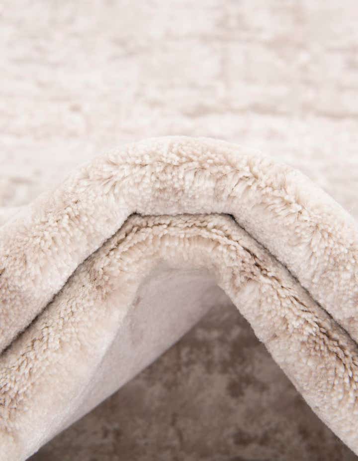 2' 7 x 14' Uptown Lexington Avenue Runner Rug