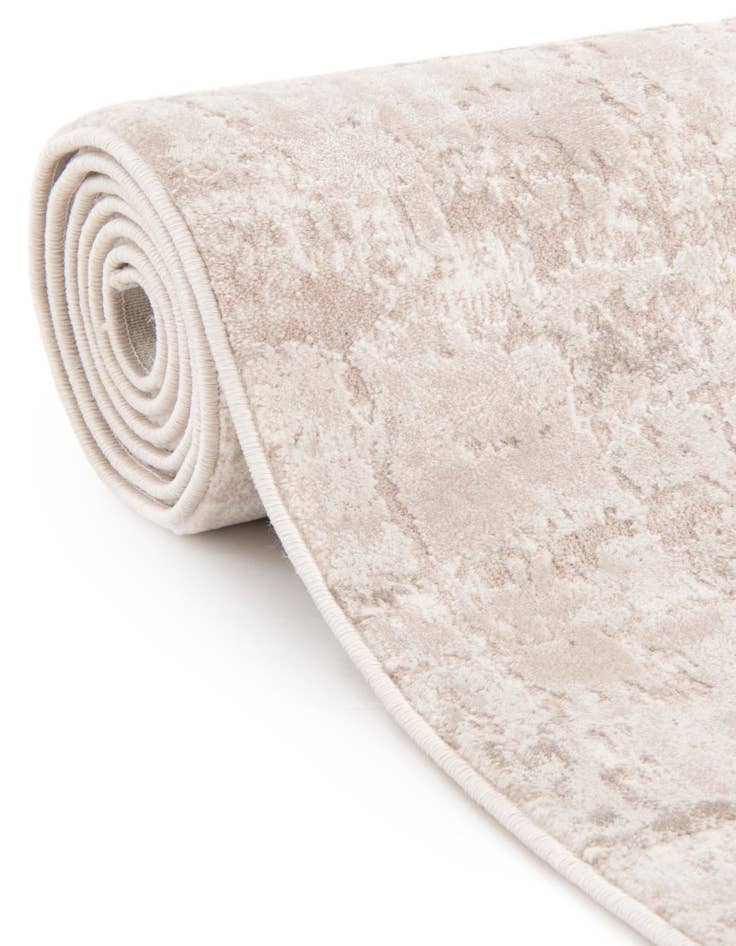 Detail image of Jill Zarin 2' 7 x 14' Uptown Lexington Avenue Runner Rug