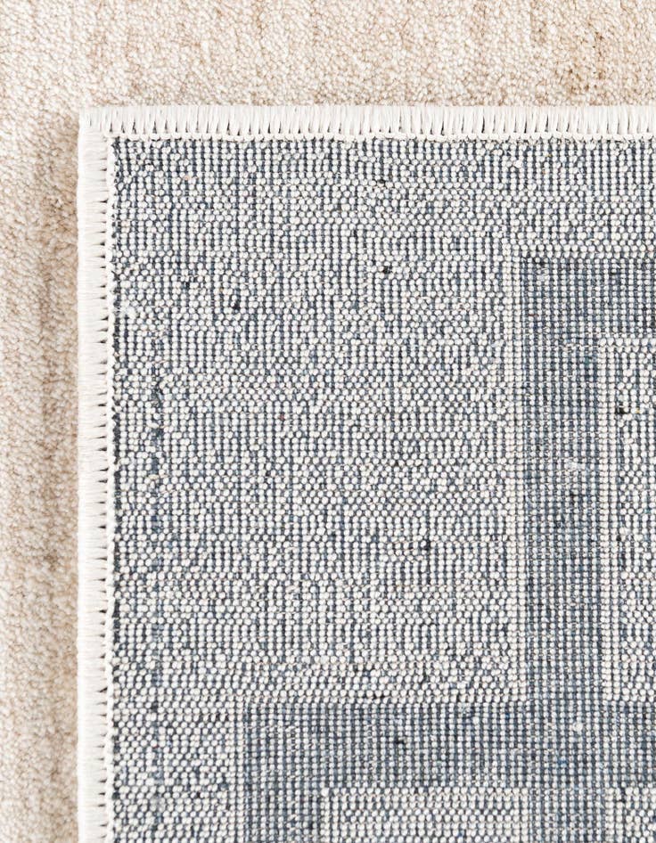 Detail image of Jill Zarin 2' 7 x 10' Uptown Runner Rug