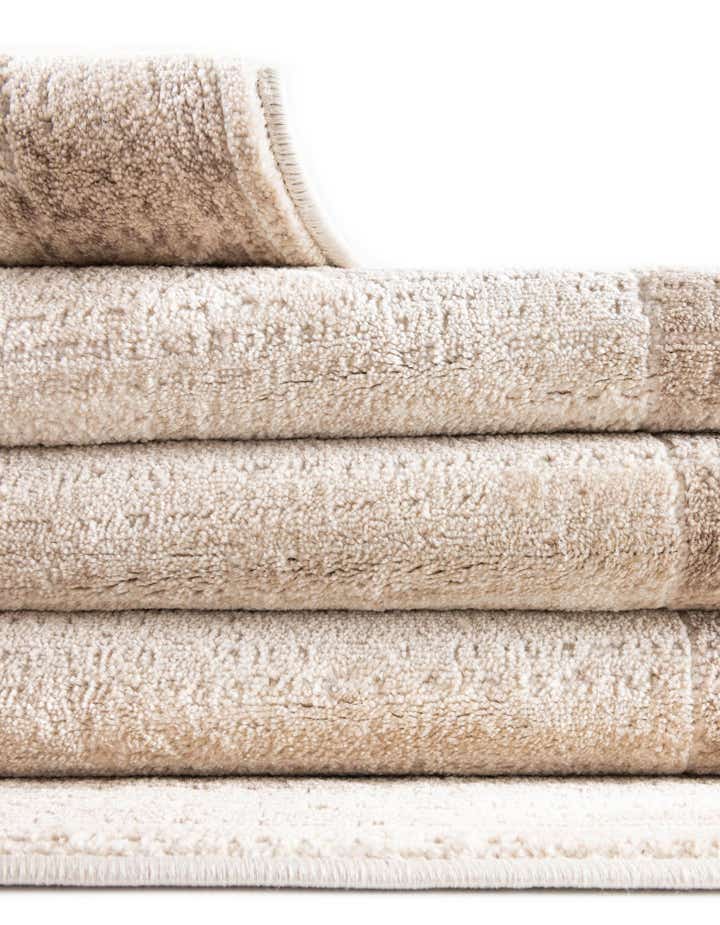 Jill Zarin 2' 7 x 10' Uptown Runner Rug