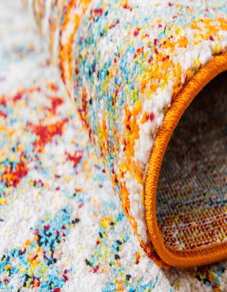 Detail image of 2' 7 x 10' Venice Runner Rug