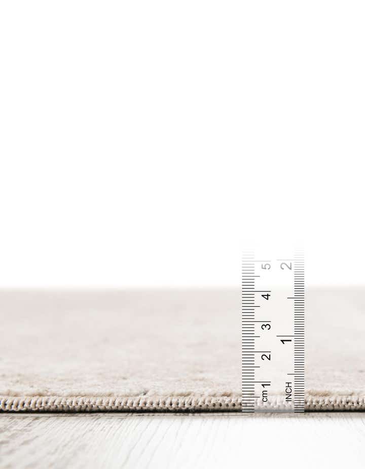 2' 7 x 19' 8 Villa Runner Rug