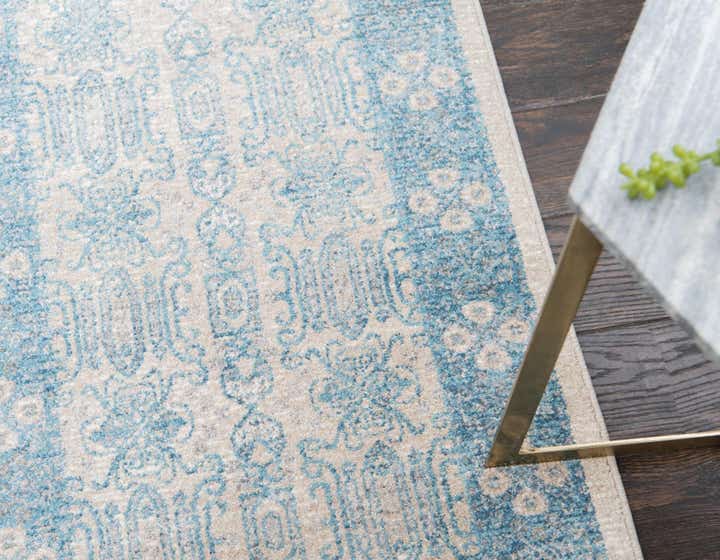 2' 7 x 10' Viola Runner Rug