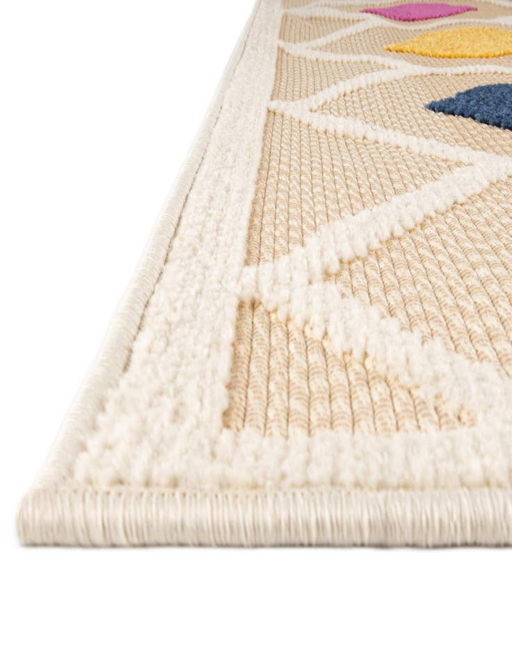 Detail image of 7' 10 x 7' 10  Washable Aruba Indoor / Outdoor Square Rug