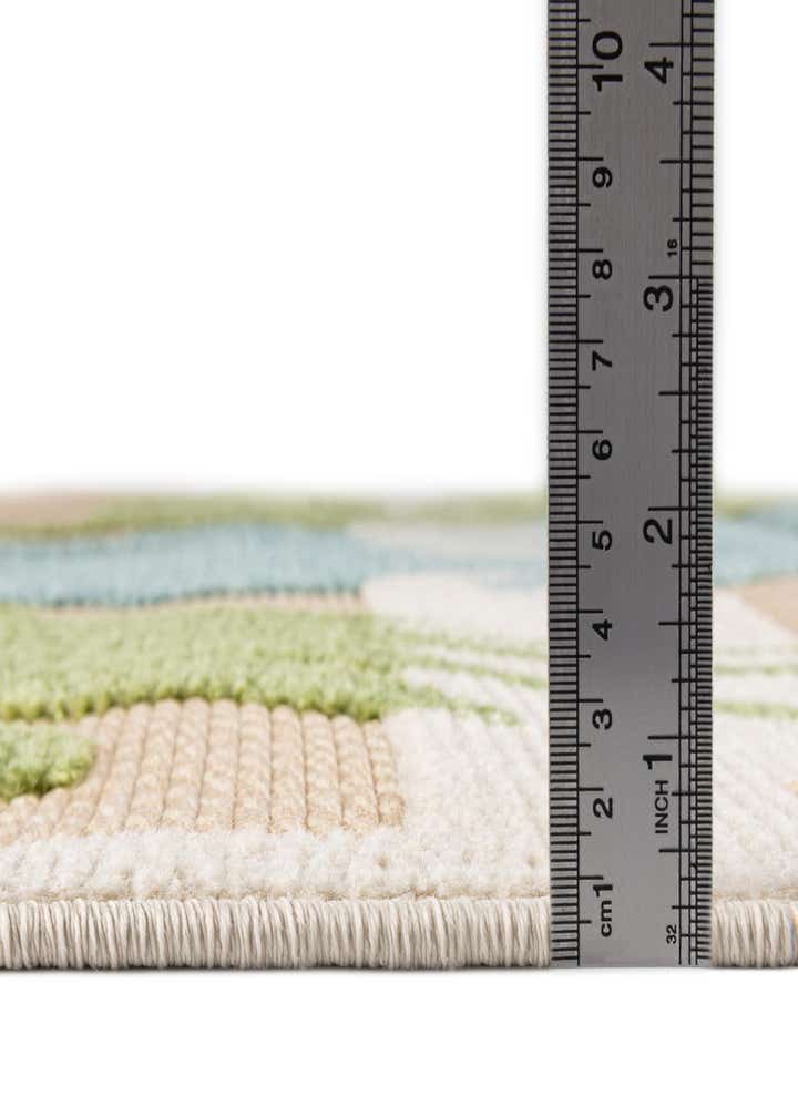 7' 10 x 7' 10 Easy-Clean Aruba Indoor / Outdoor Square Rug