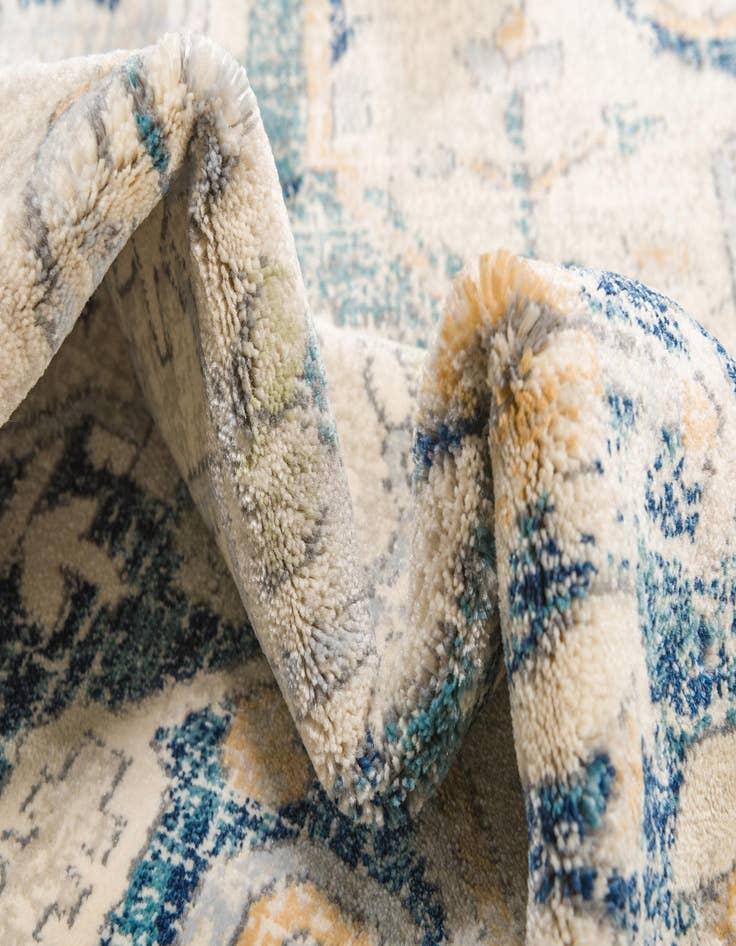 Detail image of 6' x 6' Dahlia Square Rug