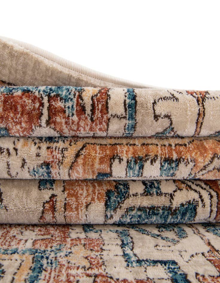 Detail image of 6' x 6' Dahlia Square Rug