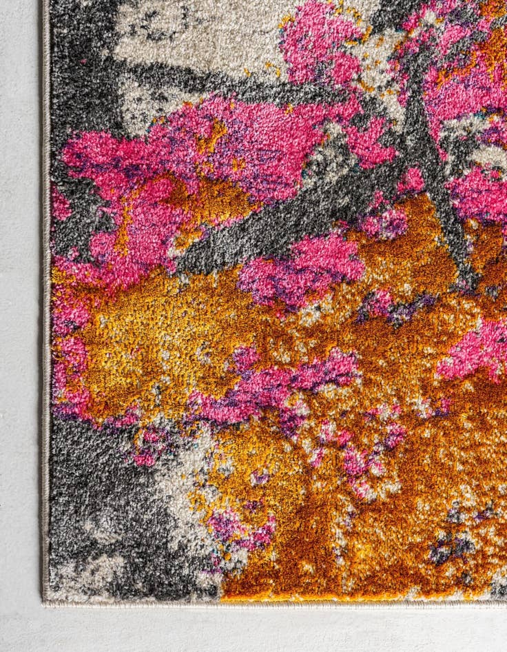 Detail image of 8' x 8' Delilah Square Rug